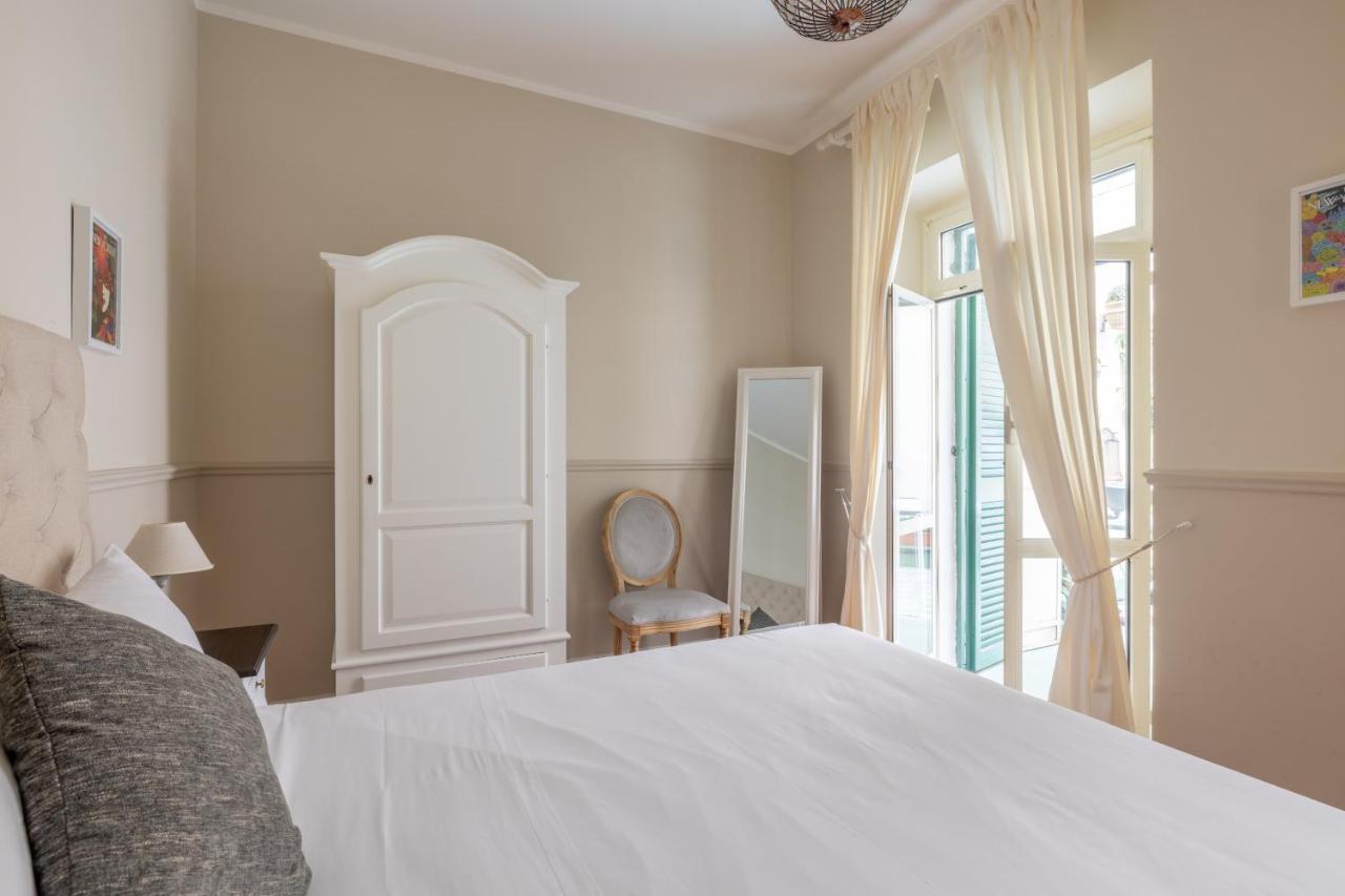 Charming Apartment With Patio A Few Steps From Colosseum Bagian luar foto